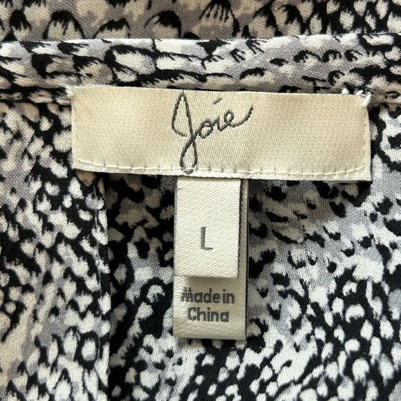 Joie Rancher Snakeskin Print 100% Silk Blouse Large - Picture 5 of 7